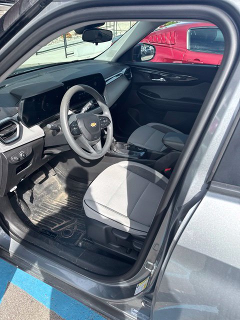 Used 2024 Chevrolet TrailBlazer LS w/ LS Convenience Package FWD image 6