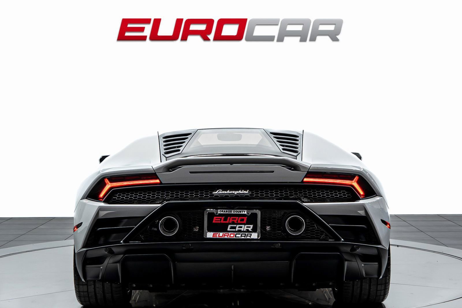 Used 2023 Lamborghini Huracan EVO image 4