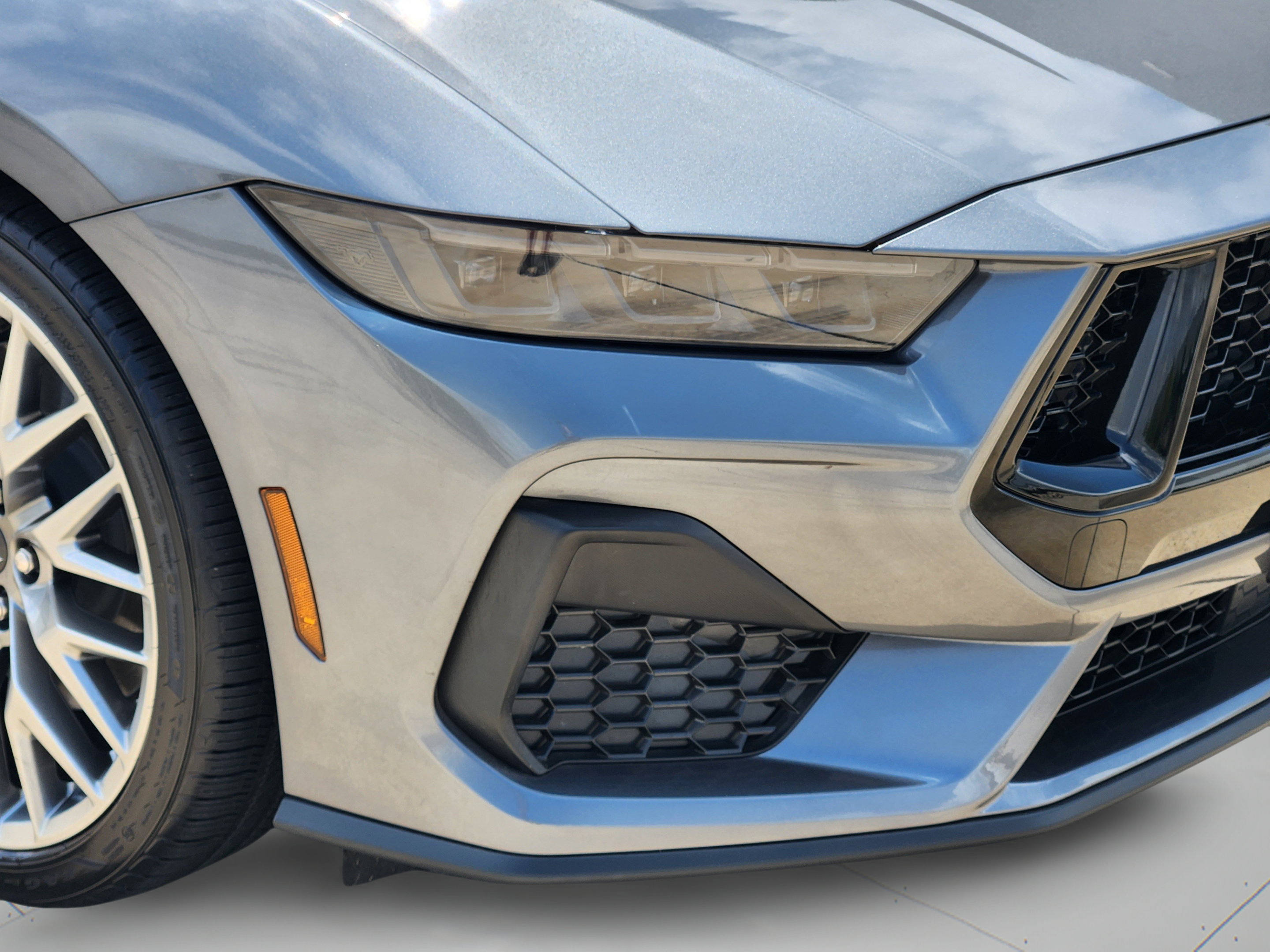 Used 2025 Ford Mustang GT Premium RWD image 26