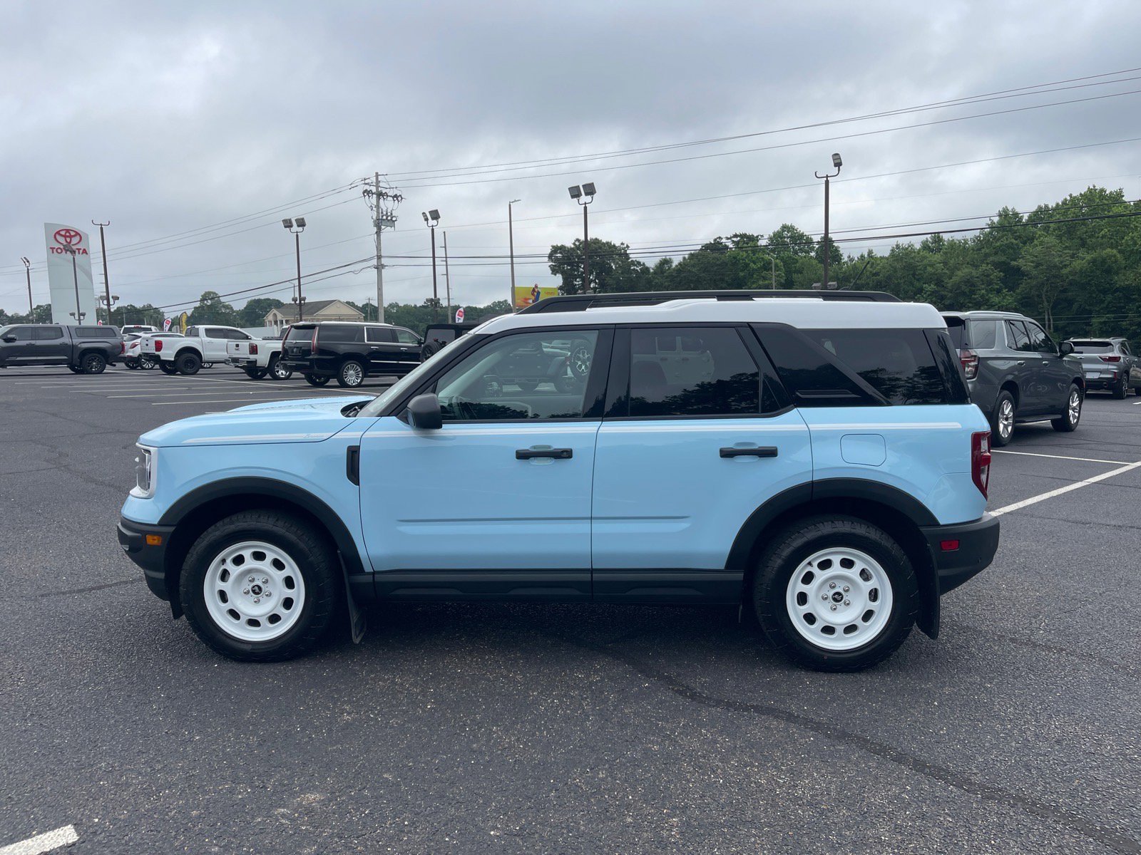 Used 2023 Ford Bronco Sport Heritage w/ Heritage Convenience Package AWD/4WD image 13