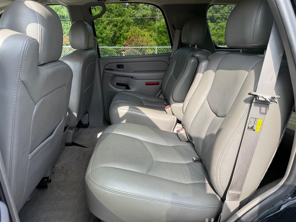 Used 2006 GMC Yukon SLT w/ SLT Preferred Equipment Group RWD image 28