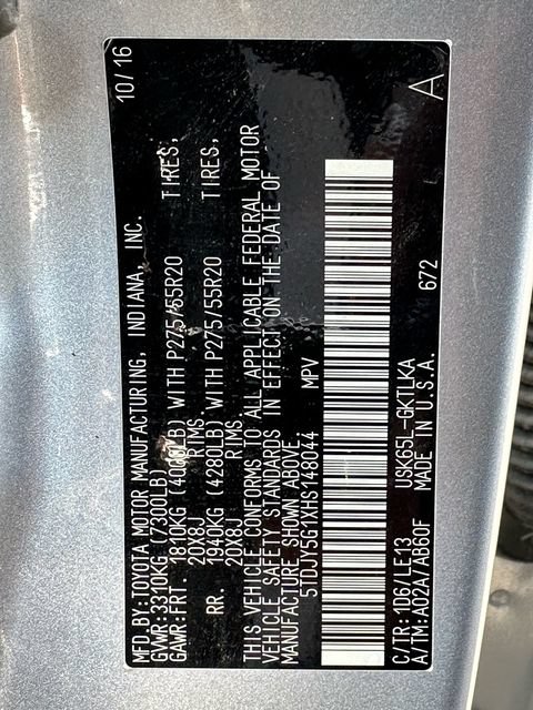 Used 2017 Toyota Sequoia Limited w/ Safety & Convenience Package AWD/4WD image 18