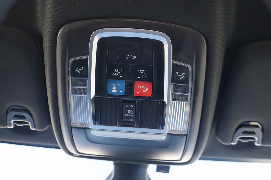 Used 2022 RAM 3500 Laramie w/ Night Edition image 20