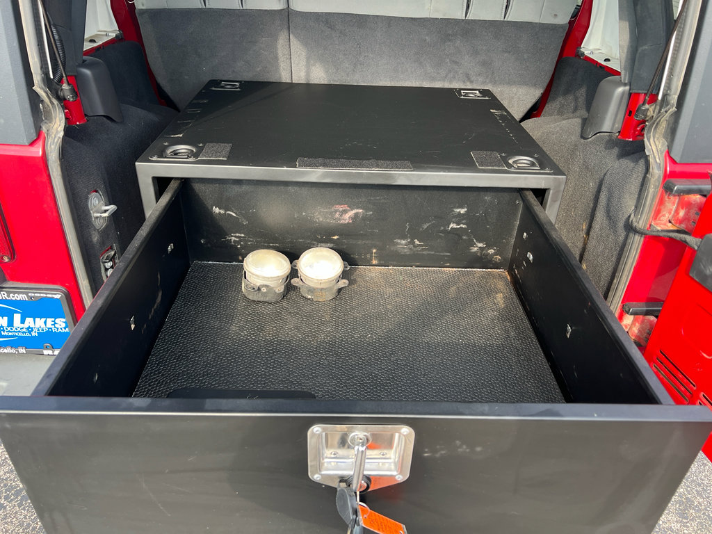 Used 2010 Jeep Wrangler Unlimited Sport AWD/4WD image 17