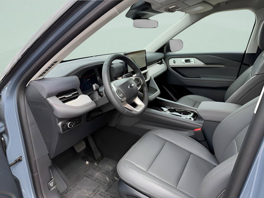 New 2026 Ford Explorer Active w/ Active Comfort Package AWD/4WD image 3