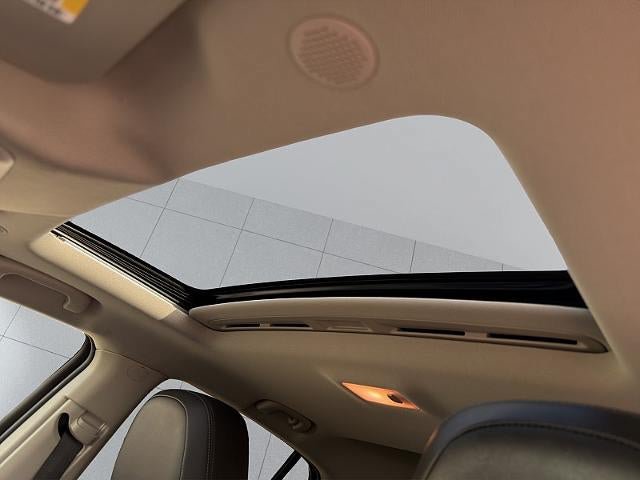 Used 2019 Buick Encore Essence AWD/4WD image 42