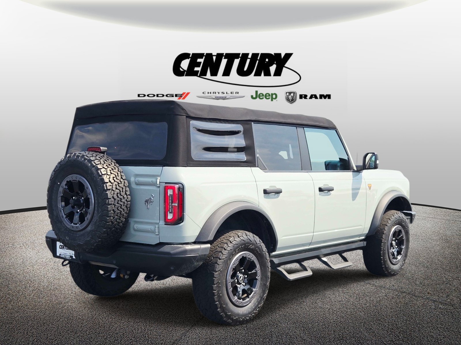 Used 2021 Ford Bronco Badlands AWD/4WD image 4