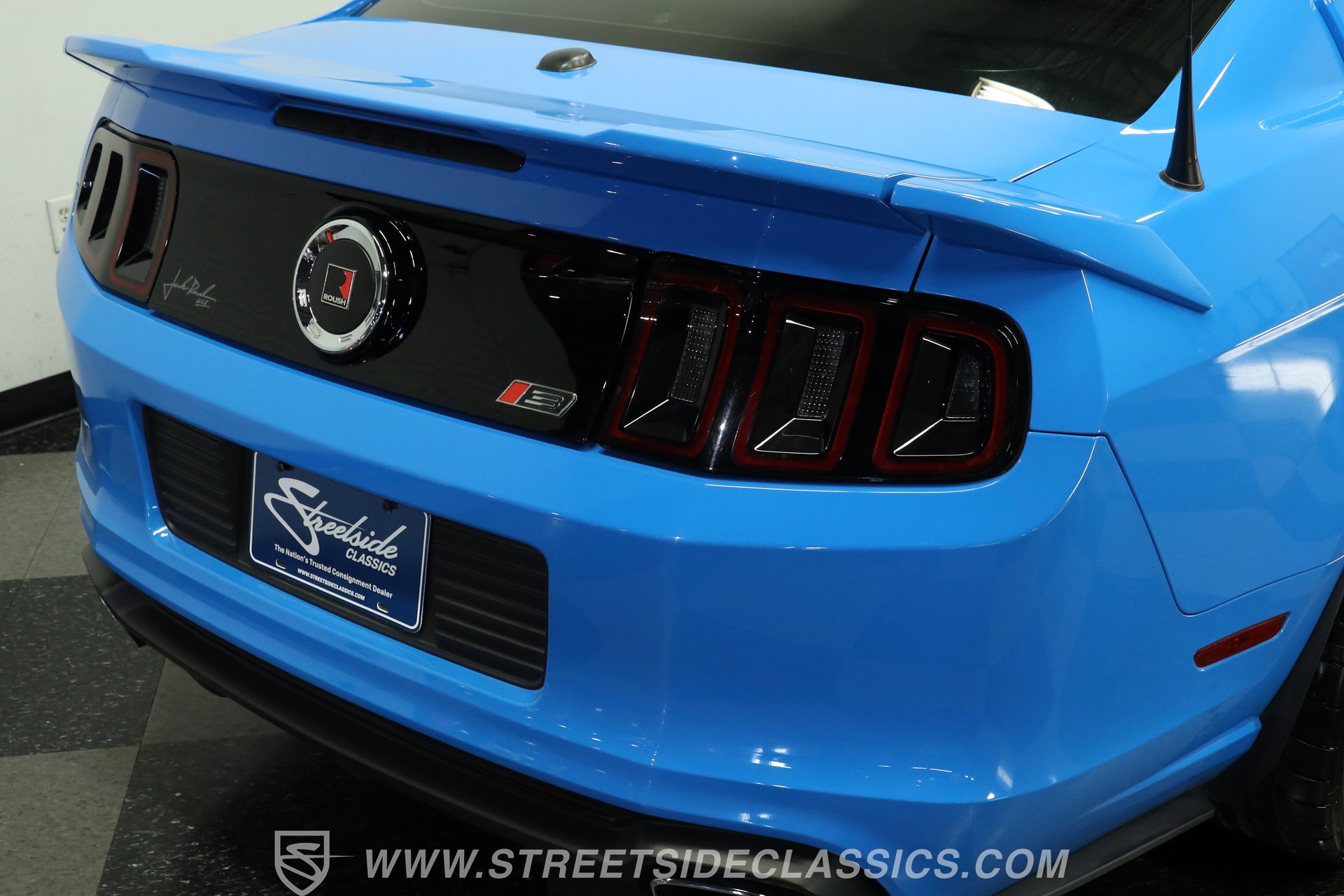 Used 2013 Ford Mustang GT Premium w/ GT Track Pkg RWD image 25