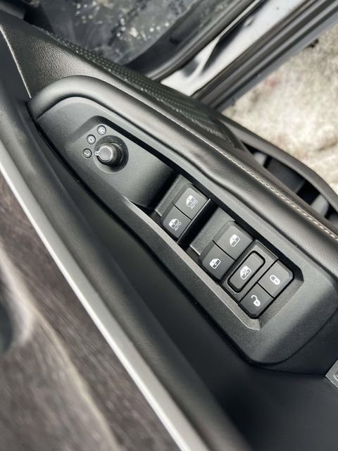 Certified 2023 Jeep Grand Cherokee Limited w/ Black Appearance Package image 20