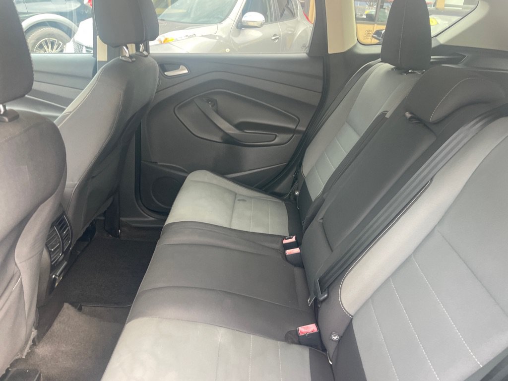 Used 2016 Ford Escape SE w/ Equipment Group 201A AWD/4WD image 14