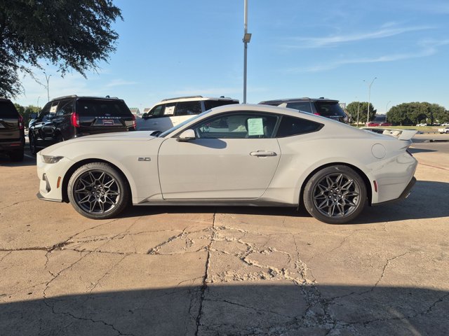New 2026 Ford Mustang GT Premium w/ GT Performance Package RWD image 5