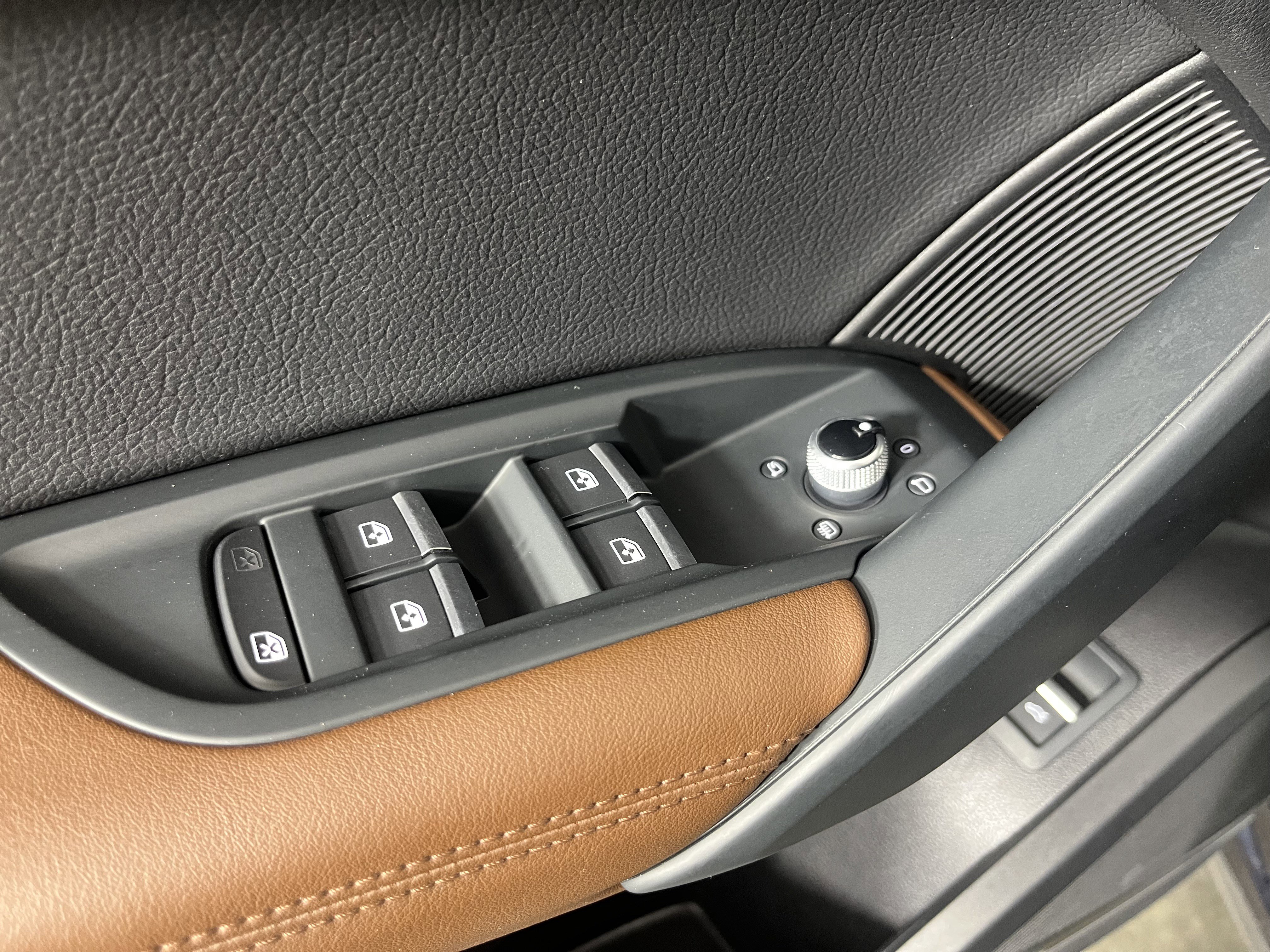 Used 2018 Audi Q5 Prestige w/ Prestige Package image 19