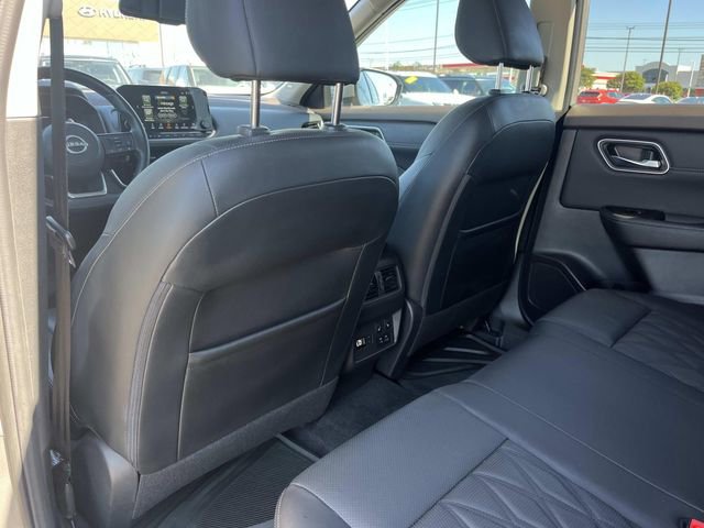Used 2022 Nissan Rogue Platinum w/ Head-Up Display Package FWD image 20