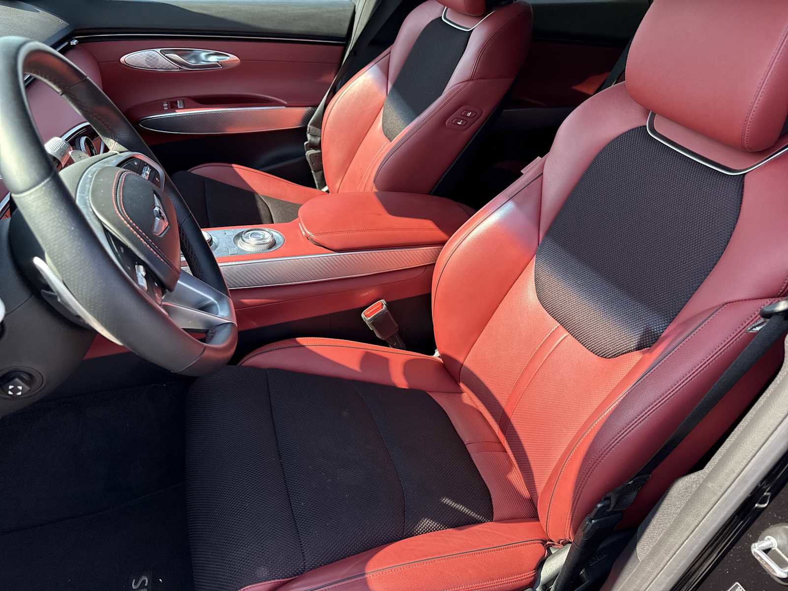 Used 2024 Genesis GV70 3.5T Sport image 21