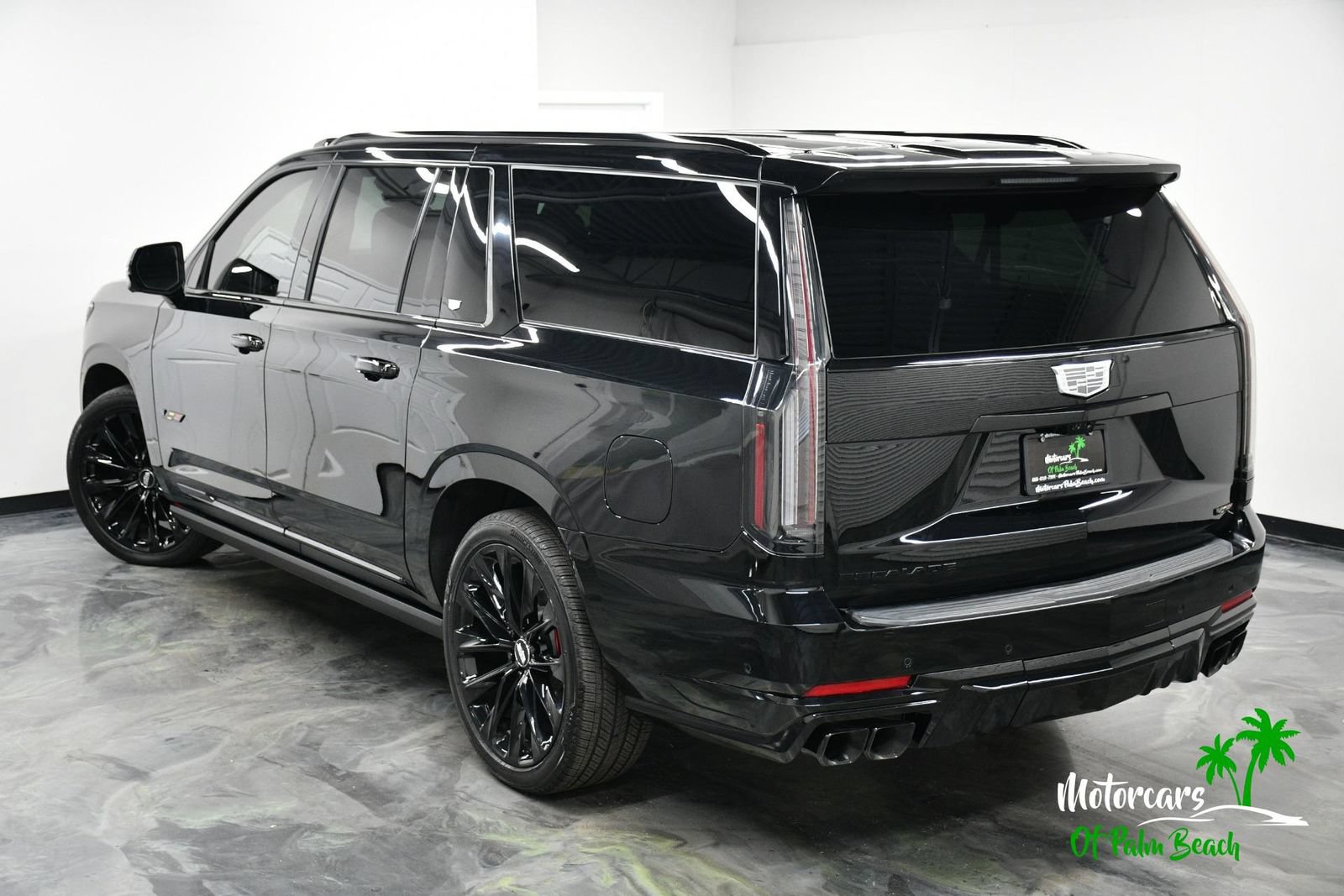 Used 2026 Cadillac Escalade ESV V w/ LPO, ONYX Package AWD/4WD image 10
