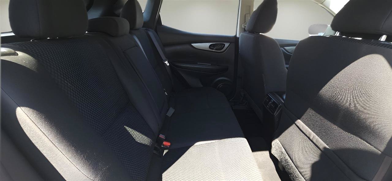 Used 2018 Nissan Rogue Sport S w/ S Appearance Package AWD/4WD image 28
