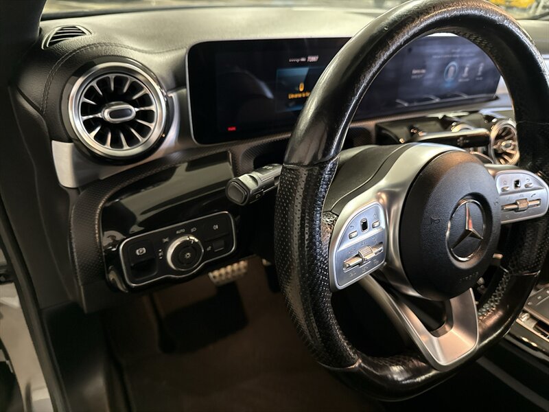 Used 2019 Mercedes-Benz A 220 w/ AMG Line image 17