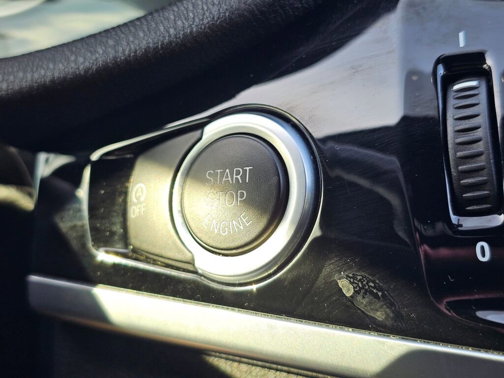 Used 2017 BMW X4 xDrive28i image 38