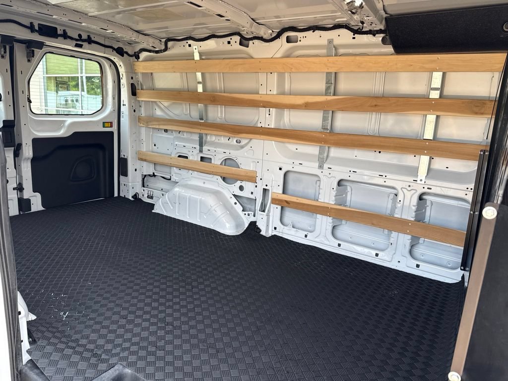 Used 2025 Ford Transit 250 Low Roof w/ Exterior Upgrade Package RWD image 22