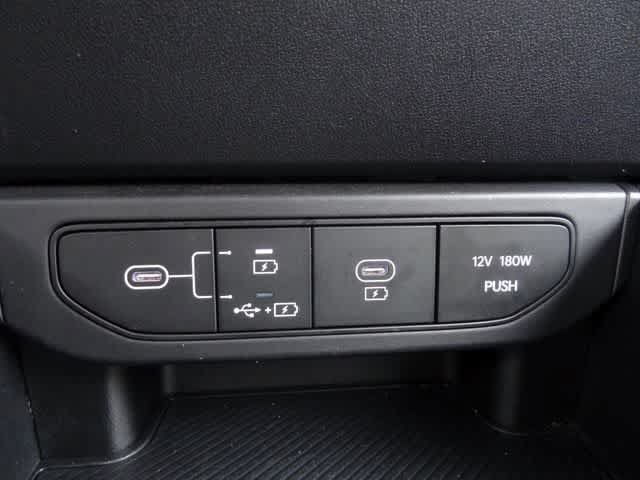 Used 2025 Kia K4 FWD image 30