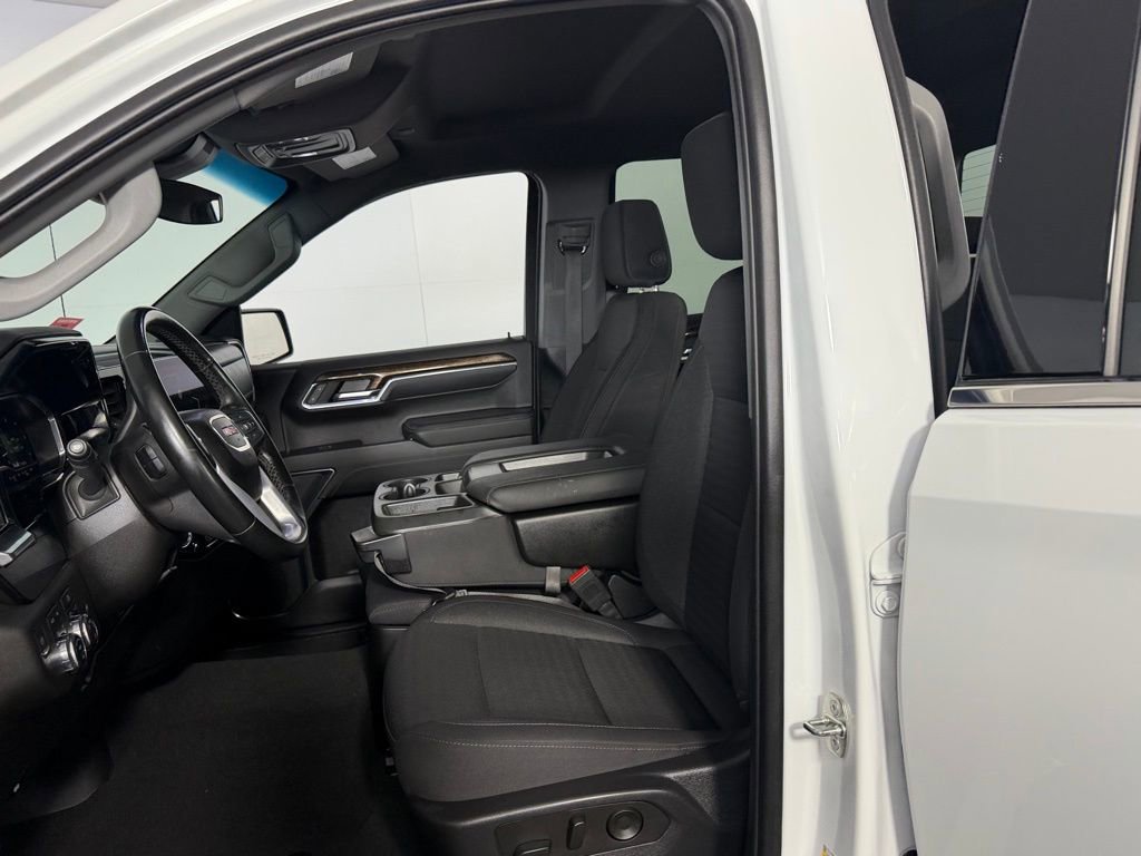 Used 2023 GMC Sierra 1500 SLE image 21