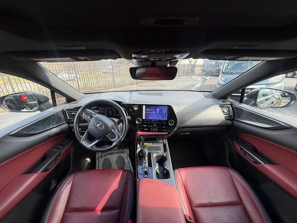 Used 2022 Lexus NX 250 FWD image 11