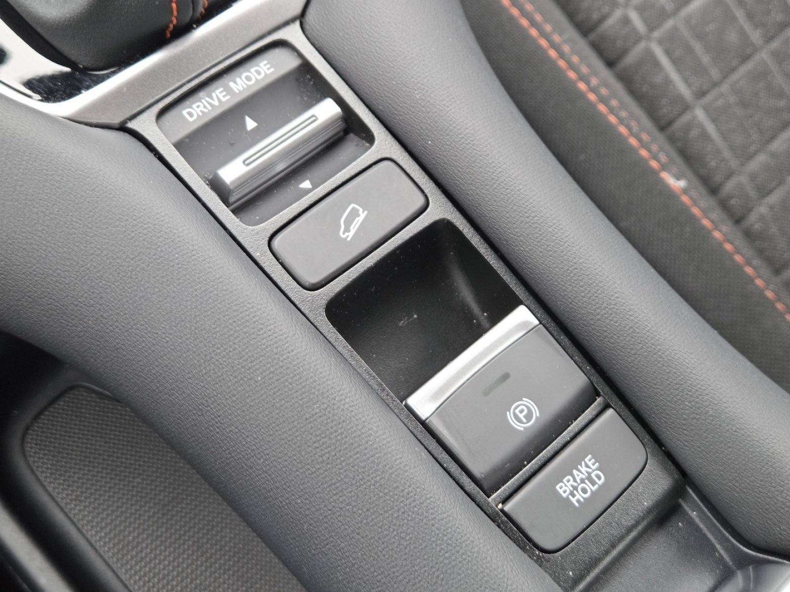 Used 2025 Honda HR-V Sport image 10