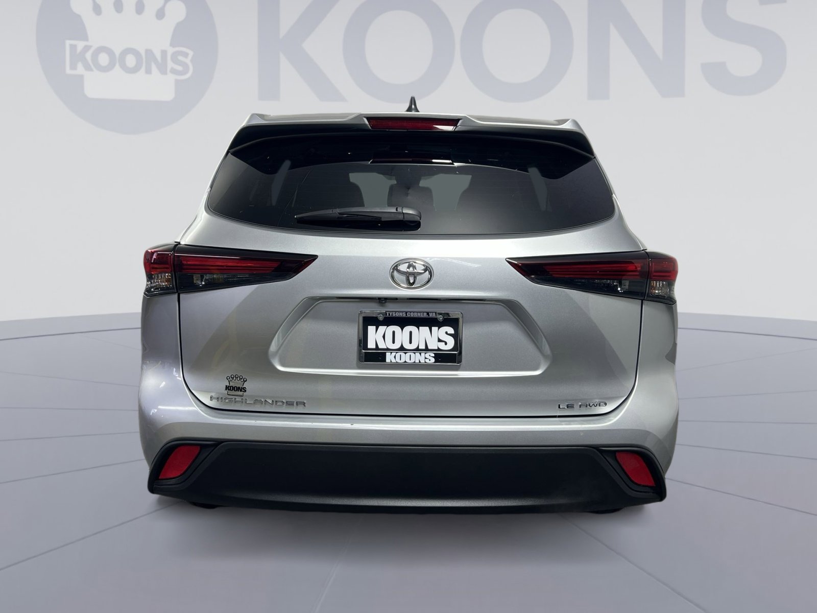 Used 2024 Toyota Highlander LE image 5