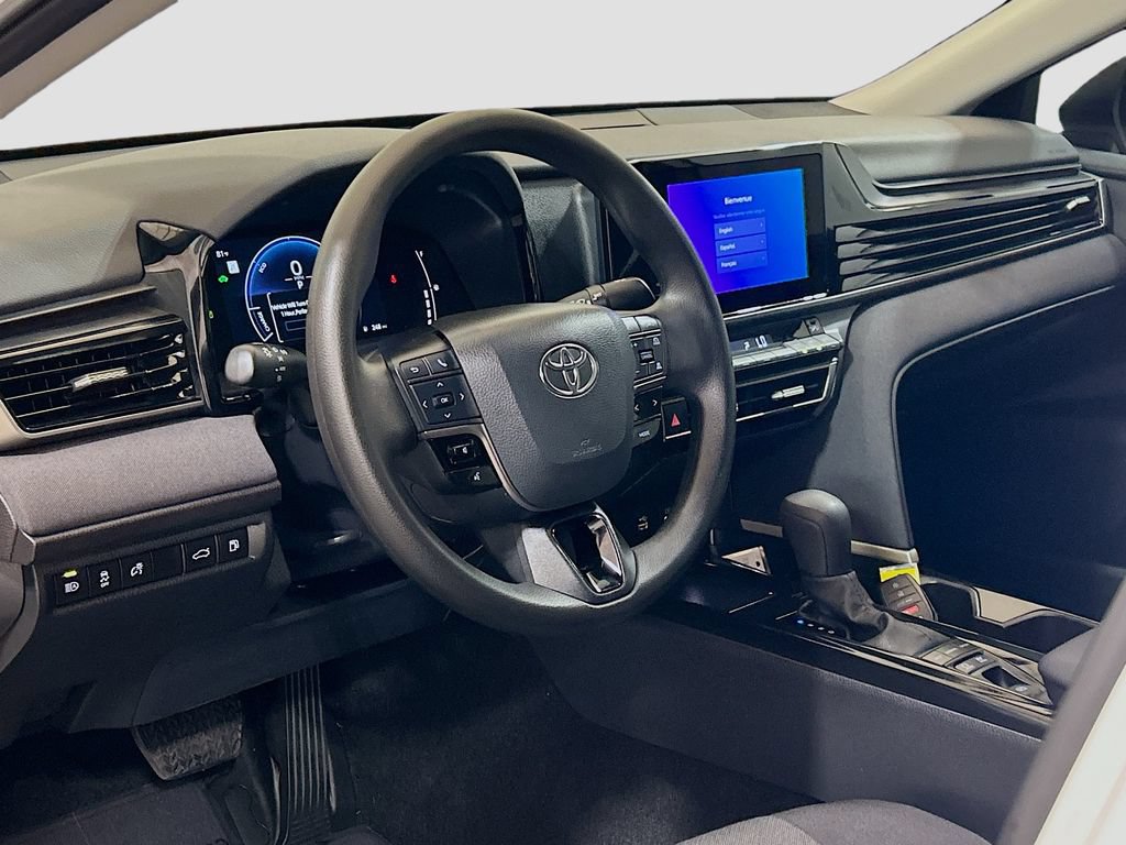 Used 2025 Toyota Camry LE w/ Convenience Package FWD image 7