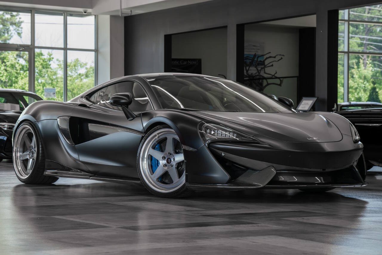 Used 2017 McLaren 570S RWD image 3