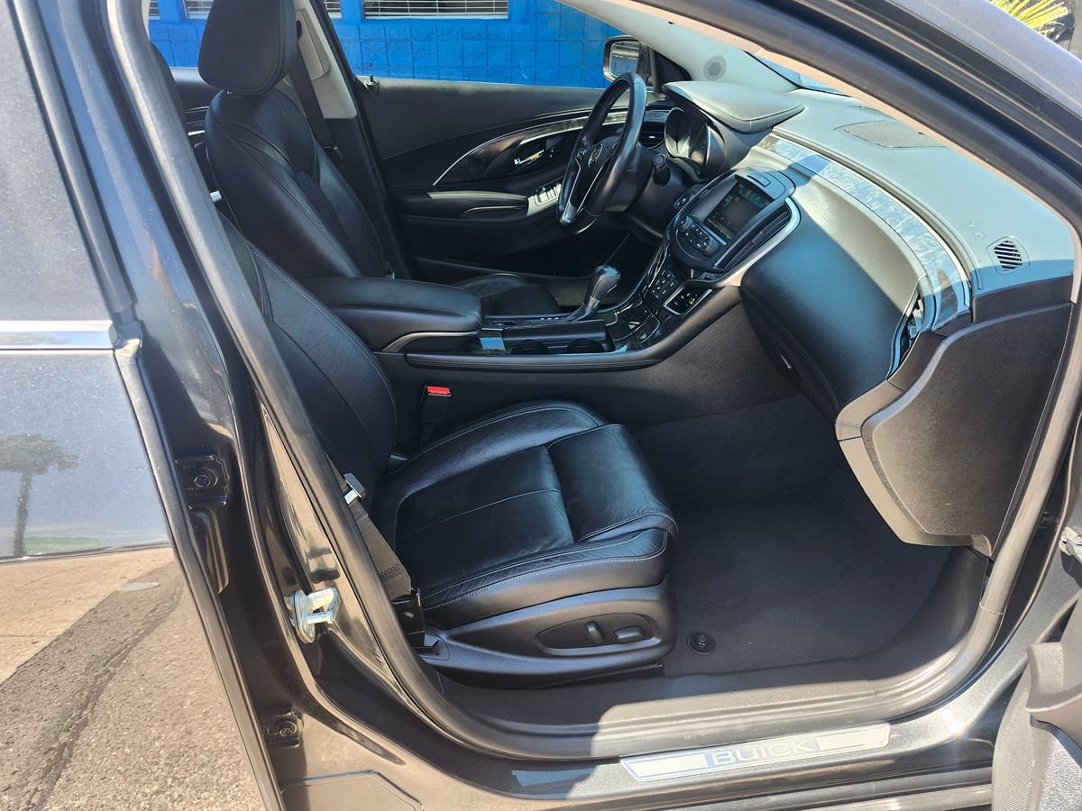 Used 2015 Buick LaCrosse Leather FWD image 17