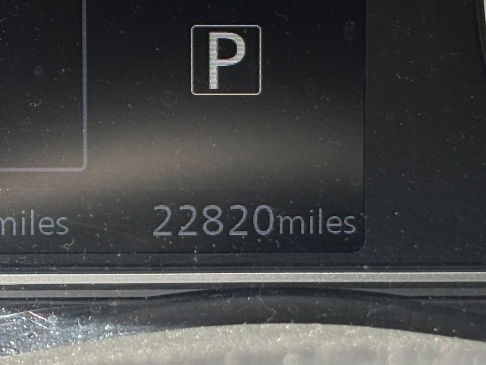 Used 2025 Nissan Versa SV FWD image 40