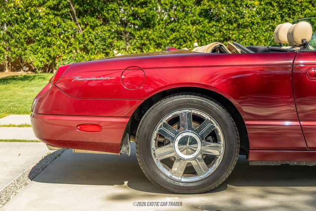 Used 2004 Ford Thunderbird Deluxe image 10