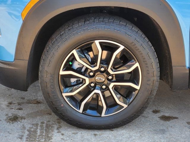 Used 2025 Chevrolet TrailBlazer ACTIV w/ Driver Confidence Package image 18