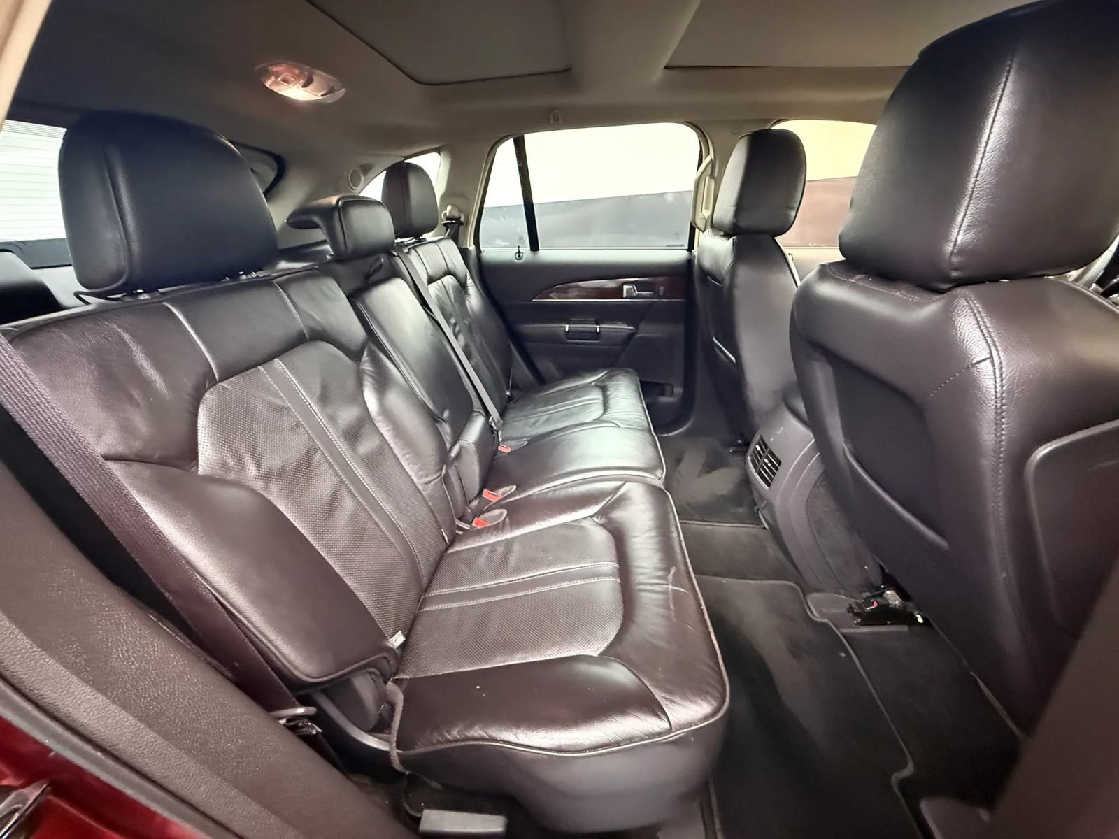 Used 2014 Lincoln MKX AWD w/ Equipment Group 102A image 21