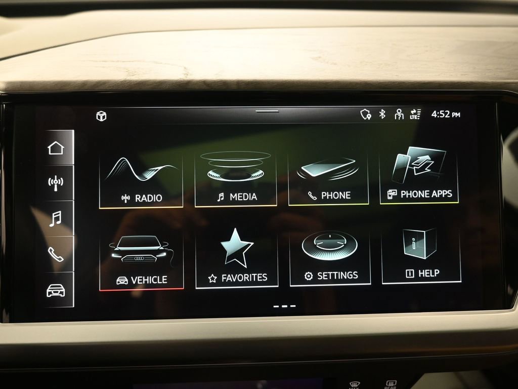 Used 2024 Audi Q4 e-tron Premium w/ Convenience Package image 11