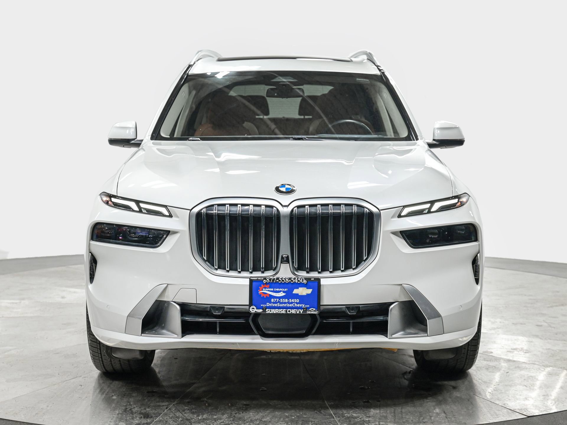 Used 2023 BMW X7 xDrive40i w/ Premium Package AWD/4WD image 10