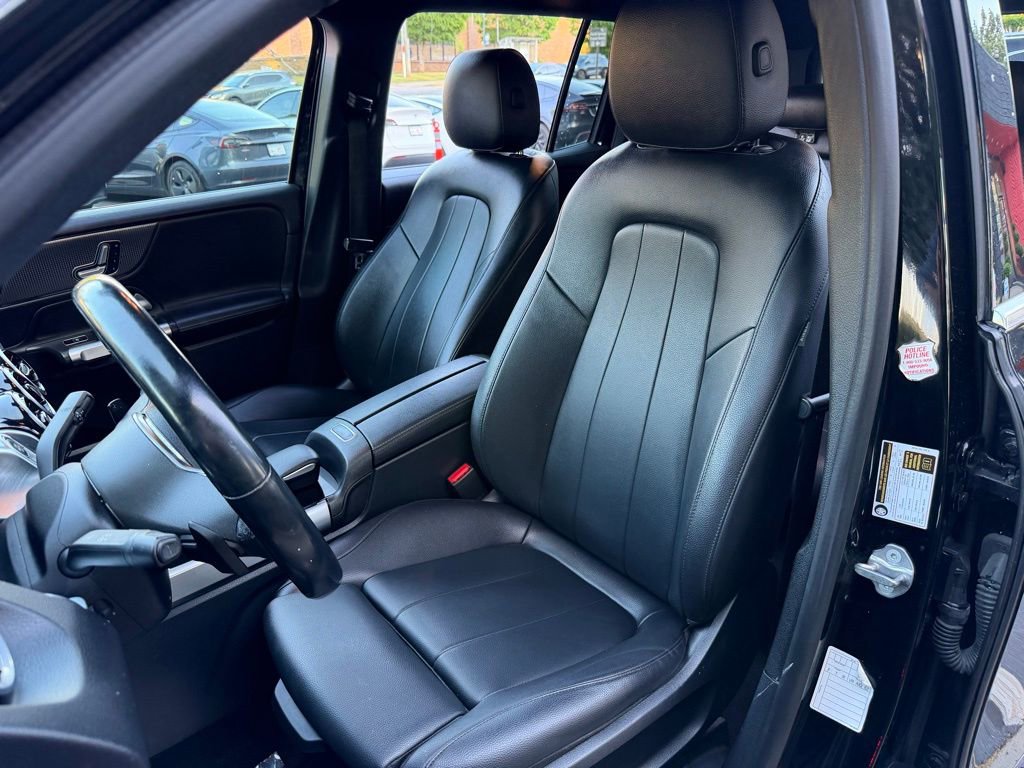 Used 2023 Mercedes-Benz GLB 250 4MATIC image 24