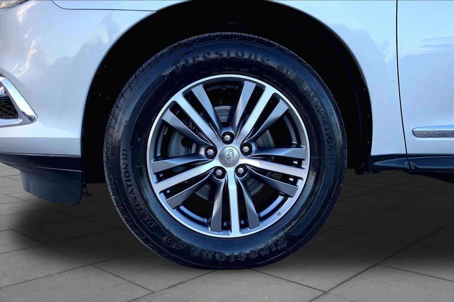 Used 2020 INFINITI QX60 Pure AWD/4WD image 11