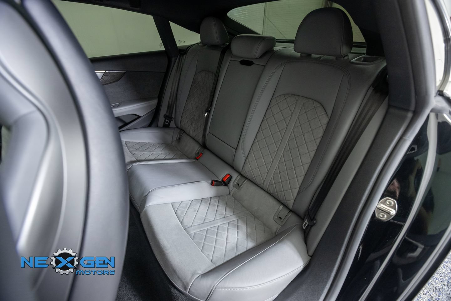 Used 2024 Audi S5 Premium Plus w/ Premium Plus Package AWD/4WD image 34