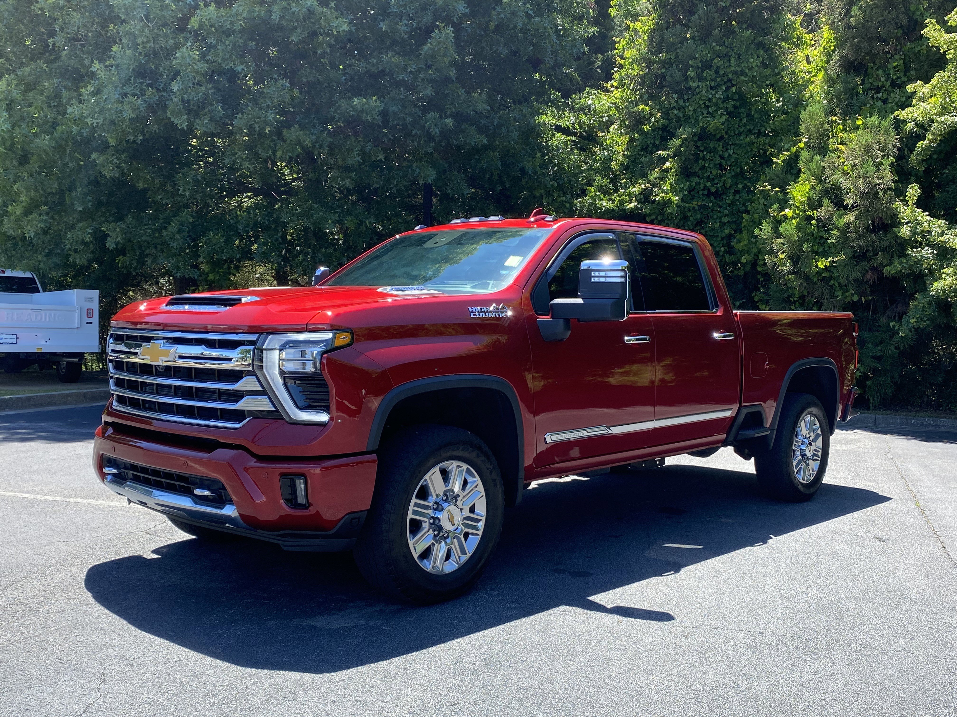 Used 2024 Chevrolet Silverado 2500 High Country w/ Technology Package AWD/4WD image 5