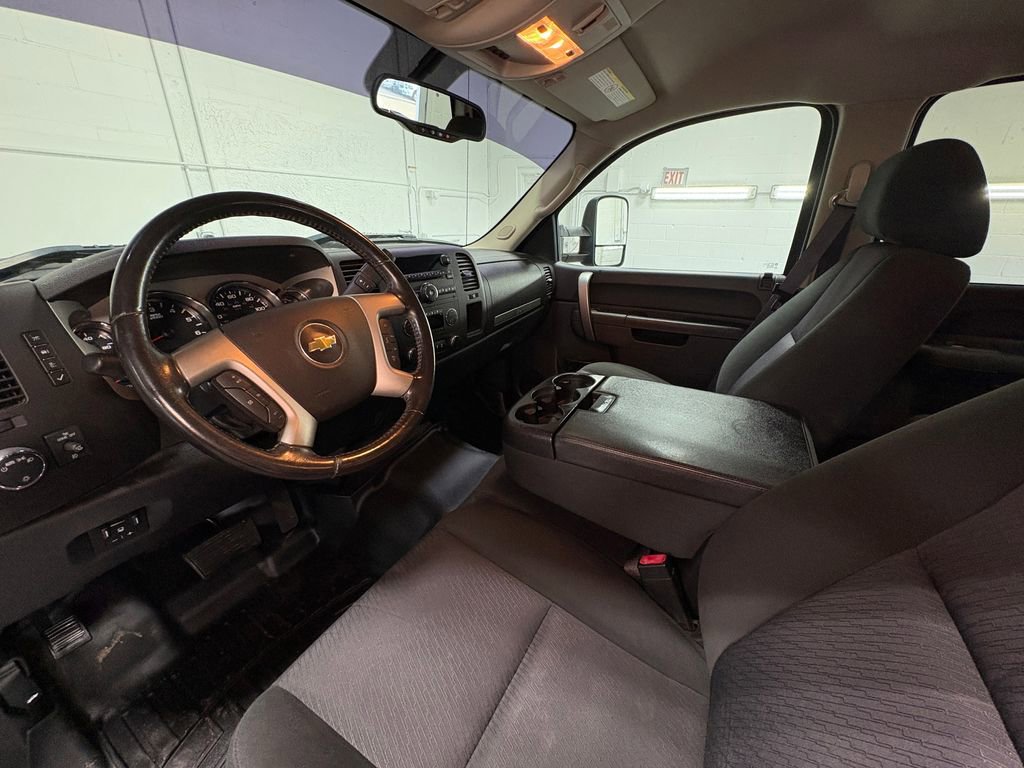Used 2014 Chevrolet Silverado 2500 LT w/ Interior Plus Package image 20
