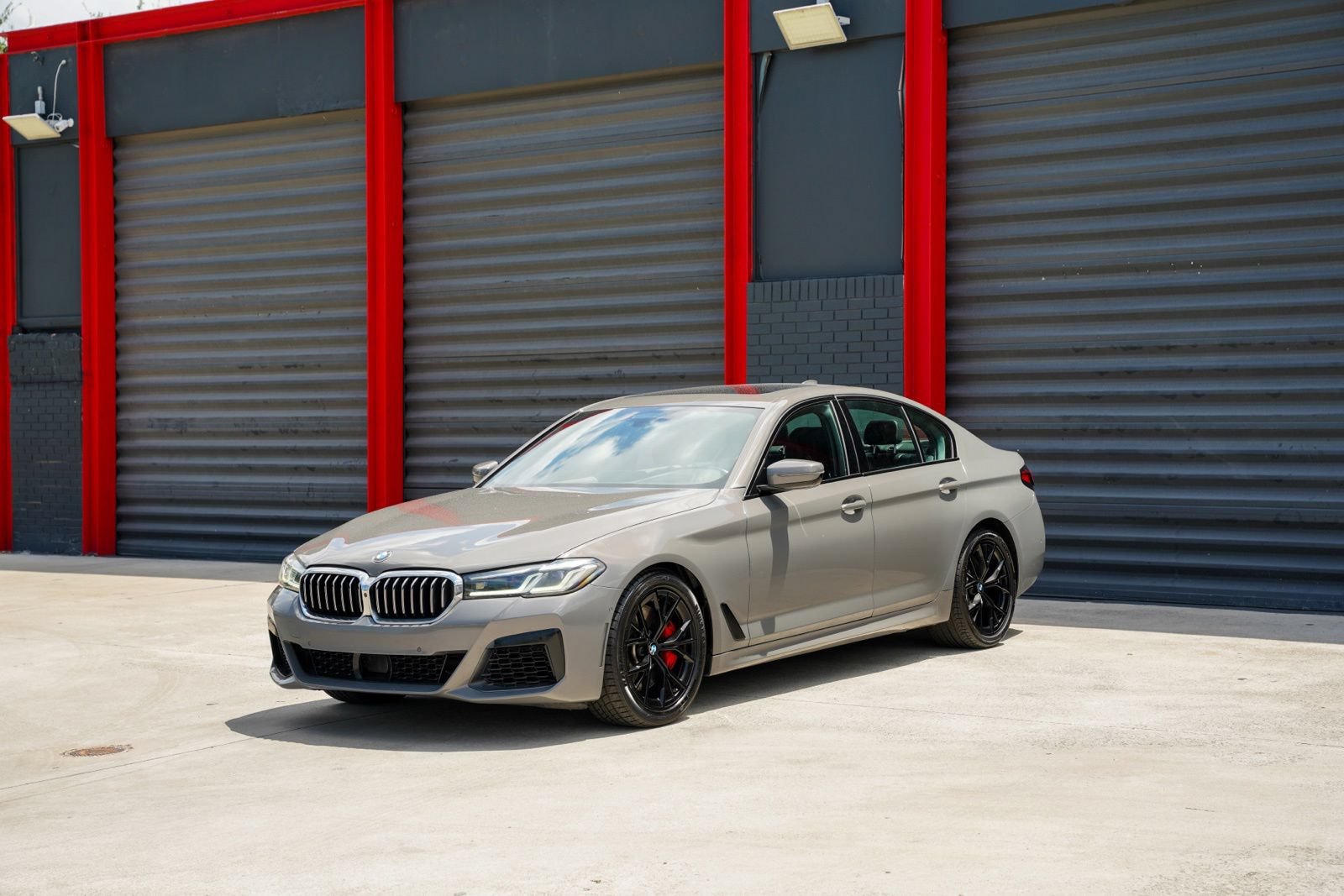Used 2021 BMW 540i w/ M Sport Package RWD image 1