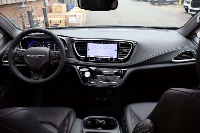New 2026 Chrysler Pacifica Select w/ S Appearance Package FWD image 47