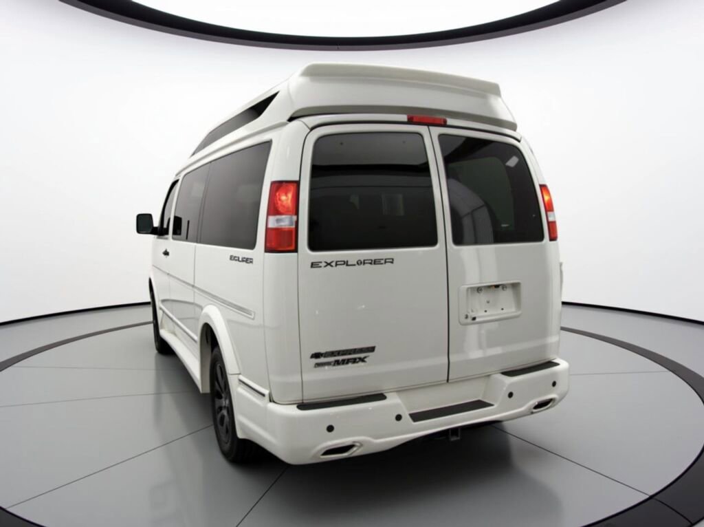 Used 2023 Chevrolet Express 2500 Work Van image 5