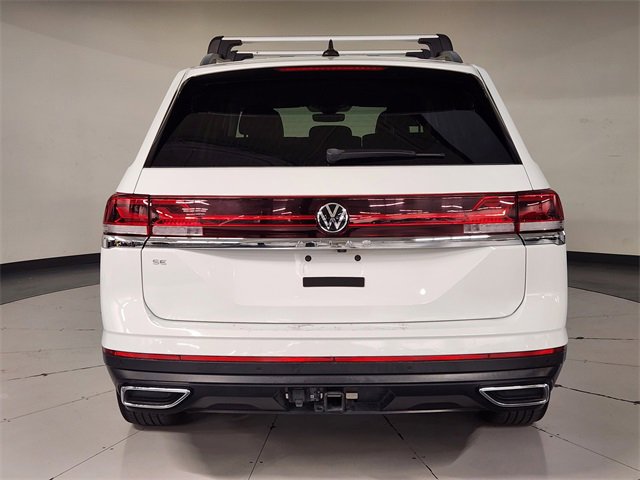 Used 2024 Volkswagen Atlas SE w/ Black Wheel Package image 10