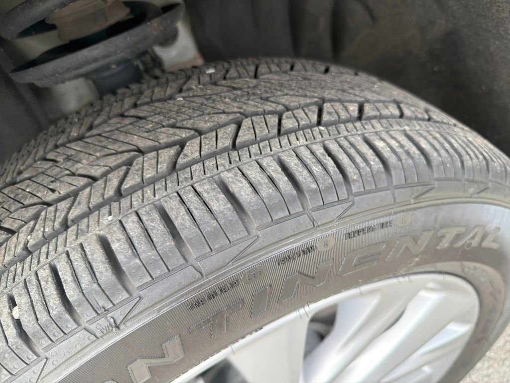 Used 2025 Buick Enclave Preferred w/ Trailering Package, 5000 lbs. image 26