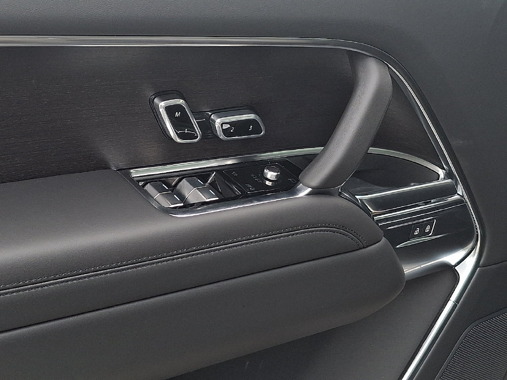 New 2026 Land Rover Range Rover SE AWD/4WD image 8