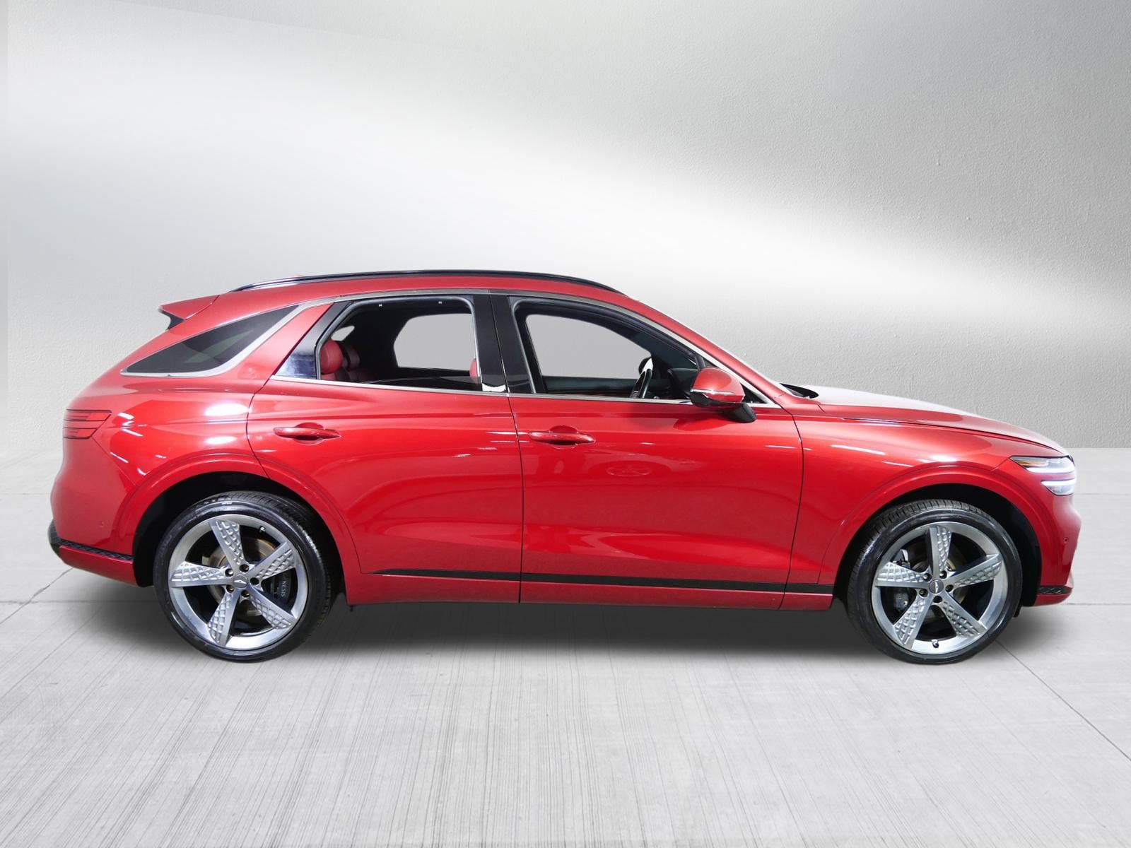 Used 2023 Genesis GV70 3.5T Sport w/ Sport Prestige Package image 8