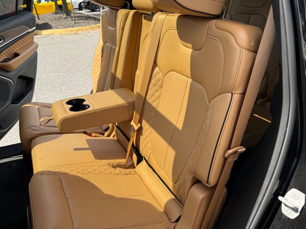 Certified 2025 Jeep Grand Cherokee L Summit AWD/4WD image 29